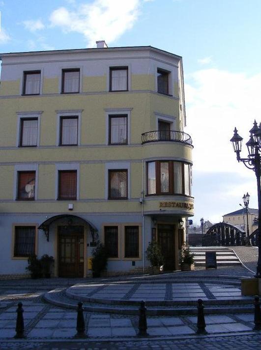 Przy Zelaznym Moscie Bed & Breakfast *